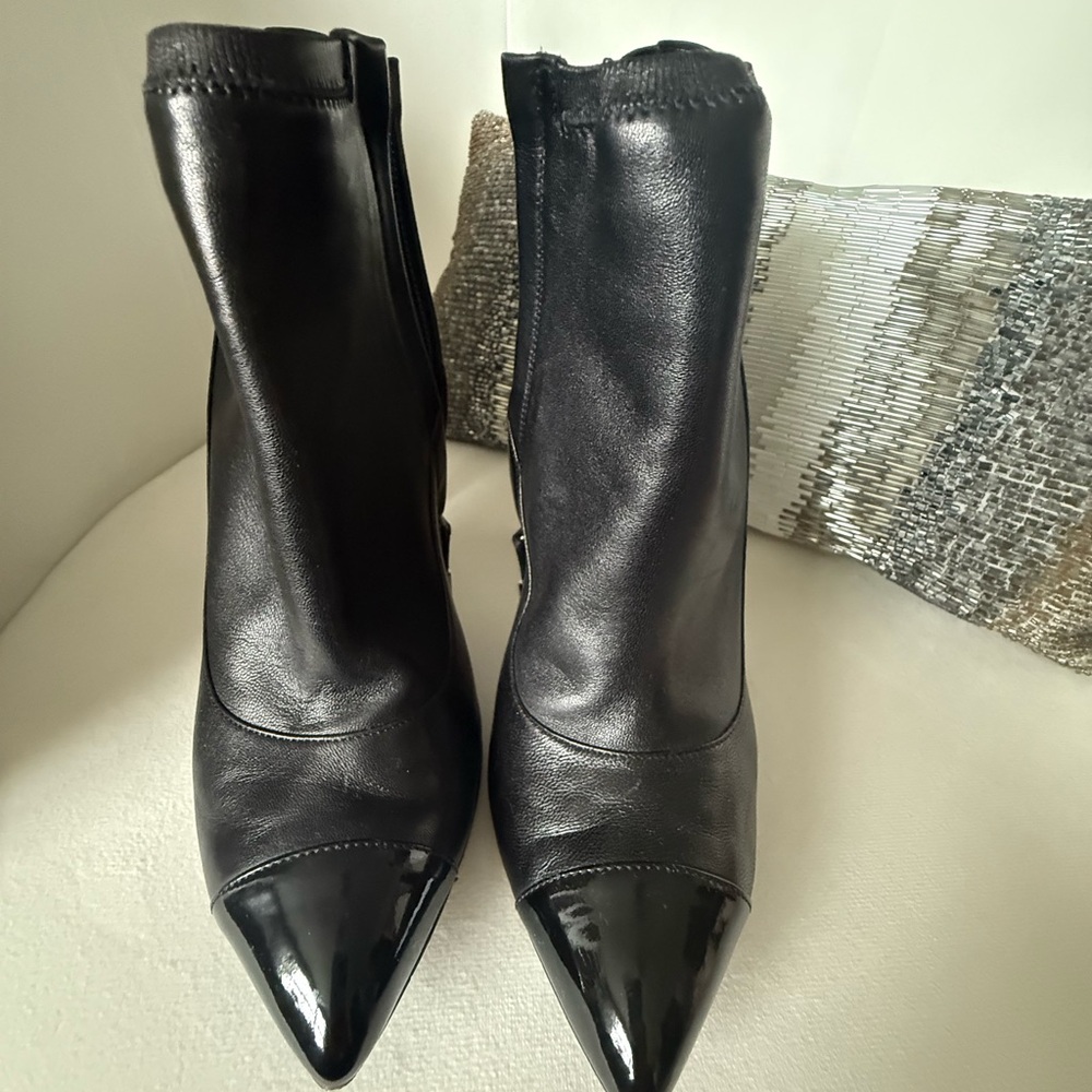 Chanel Boots! Elegant Black Leather Ankle Boots